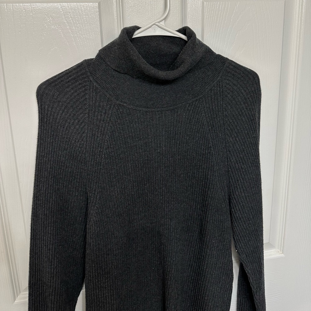 INC international Concepts Turtle Neck size Large